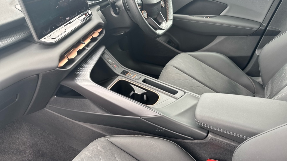CUPRA Terramar 1.5 eTSI 150 V2 5dr DSG Petrol Hatchback - Image 13
