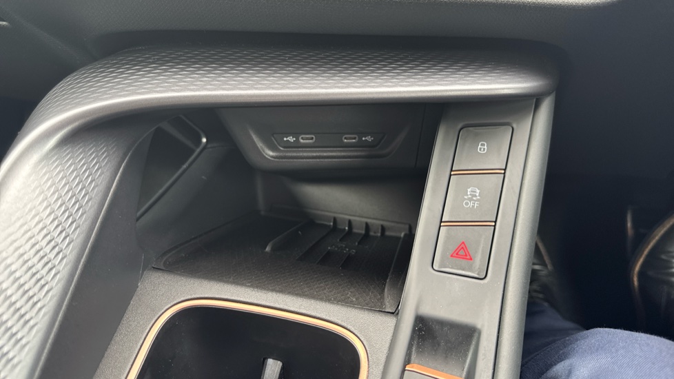 CUPRA Terramar 1.5 eTSI 150 V2 5dr DSG Petrol Hatchback - Image 26