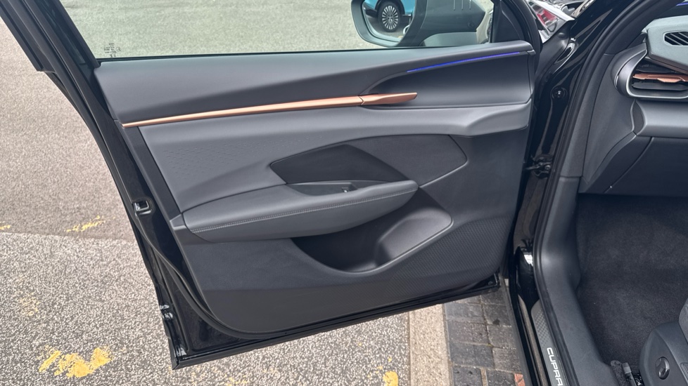 CUPRA Terramar 1.5 eTSI 150 V2 5dr DSG Petrol Hatchback - Image 33