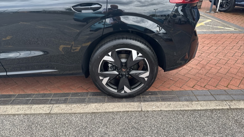CUPRA Terramar 1.5 eTSI 150 V2 5dr DSG Petrol Hatchback - Image 36
