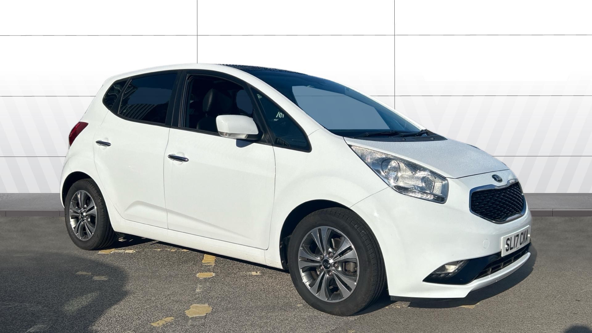 Kia Venga listing photo