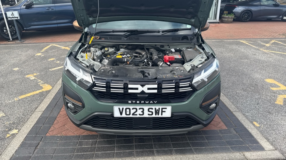 Dacia Sandero Stepway 1.0 TCe Extreme 5dr Petrol Hatchback - Image 8