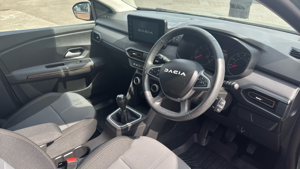 Dacia Sandero Stepway 1.0 TCe Extreme 5dr Petrol Hatchback - Image 11
