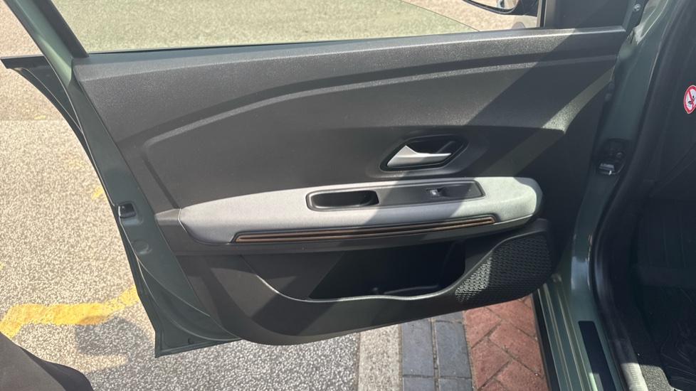 Dacia Sandero Stepway 1.0 TCe Extreme 5dr Petrol Hatchback - Image 35
