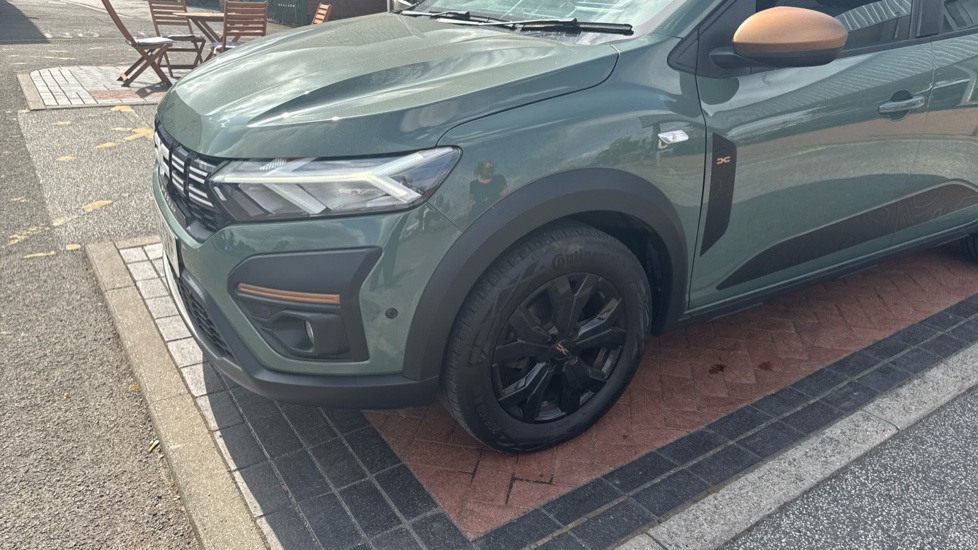 Dacia Sandero Stepway 1.0 TCe Extreme 5dr Petrol Hatchback - Image 37
