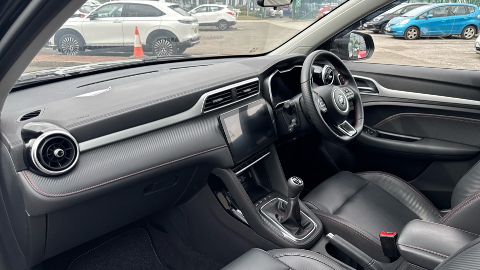 MG ZS 1.5 VTi-TECH Exclusive 5dr Petrol Hatchback - Image 9