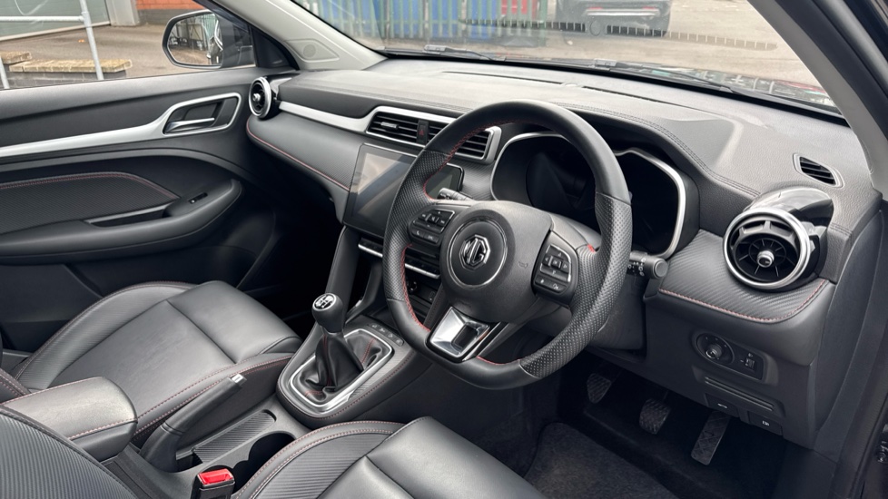 MG ZS 1.5 VTi-TECH Exclusive 5dr Petrol Hatchback - Image 11