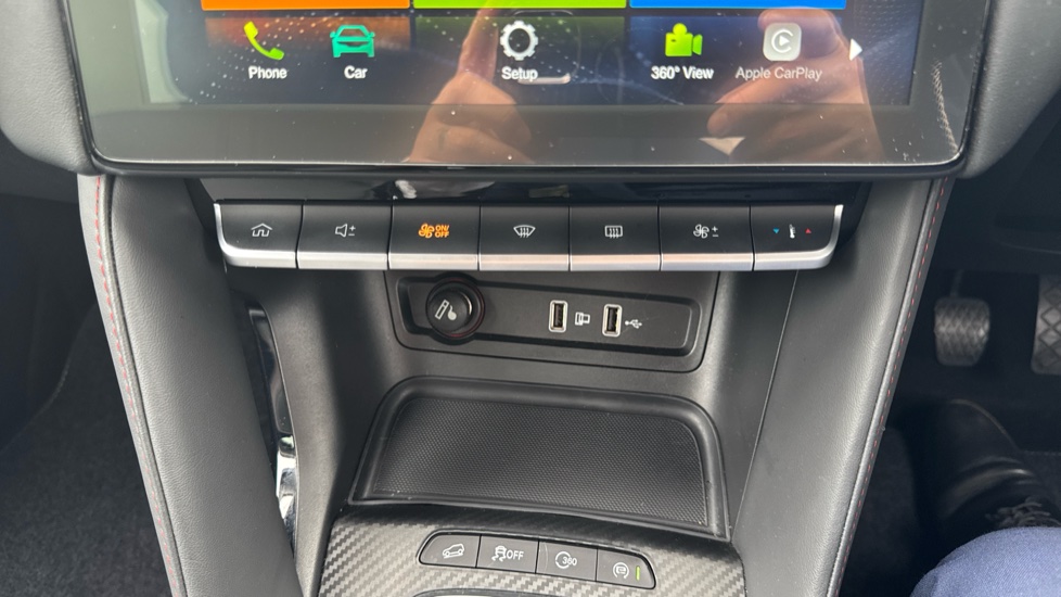 MG ZS 1.5 VTi-TECH Exclusive 5dr Petrol Hatchback - Image 24