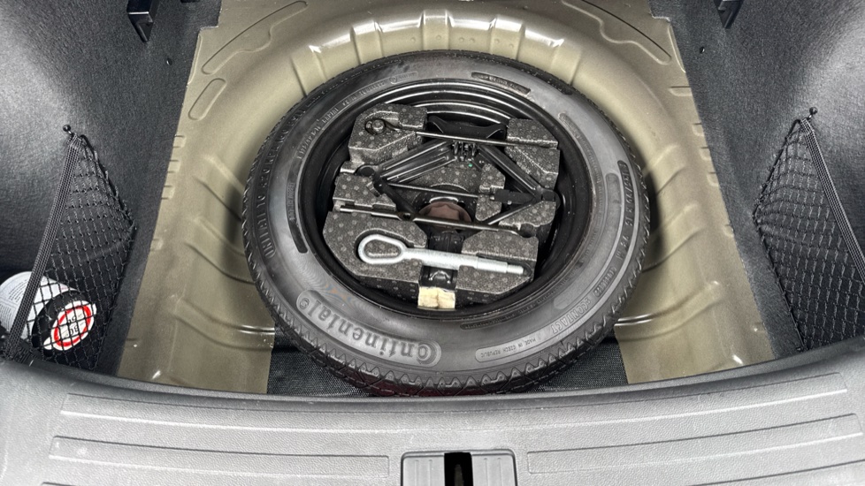 MG ZS 1.5 VTi-TECH Exclusive 5dr Petrol Hatchback - Image 31