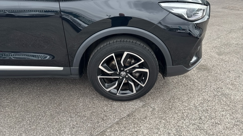 MG ZS 1.5 VTi-TECH Exclusive 5dr Petrol Hatchback - Image 38
