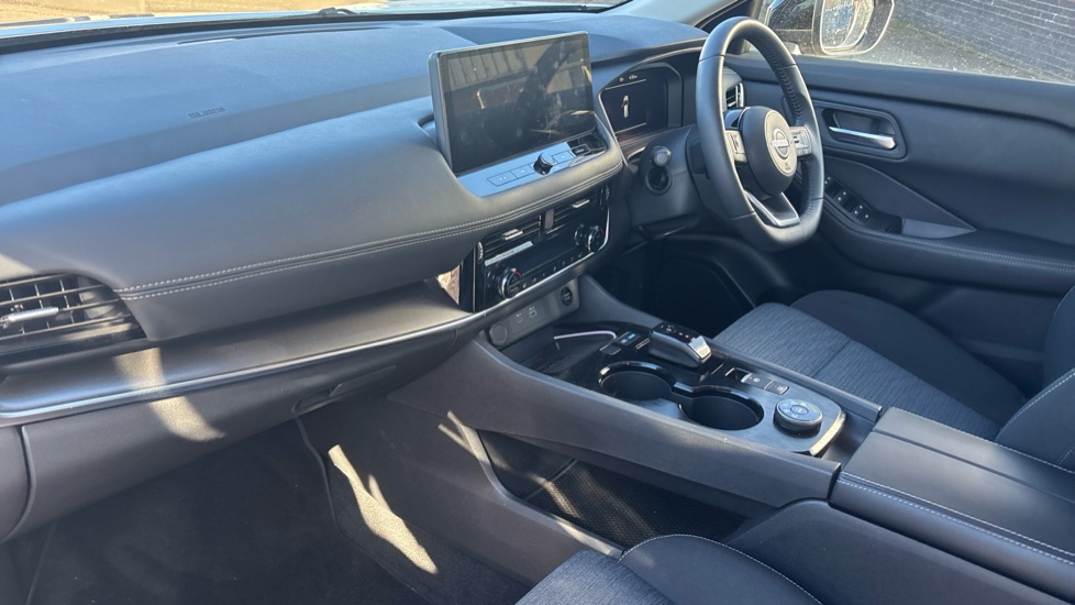Nissan X-Trail 1.5 E-Power E-4orce 213 N-Connecta 5dr Auto Hybrid Station Wagon - Image 9