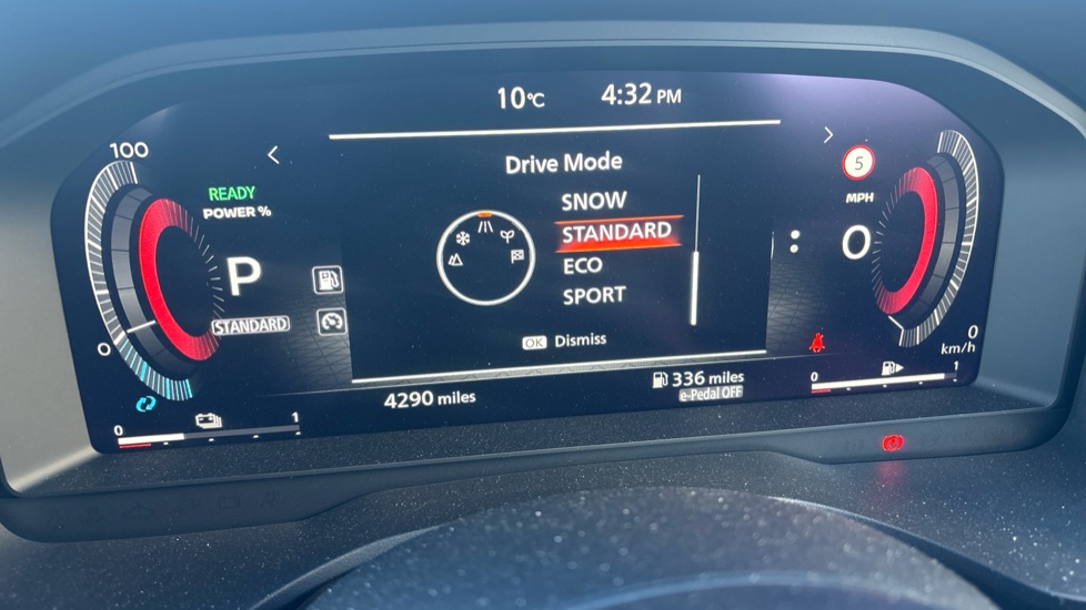Nissan X-Trail 1.5 E-Power E-4orce 213 N-Connecta 5dr Auto Hybrid Station Wagon - Image 27