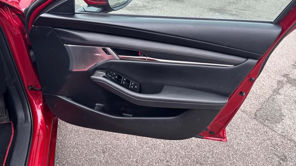 Mazda 3 2.0 e-Skyactiv G MHEV GT Sport Tech 5dr Petrol Hatchback - Image 30