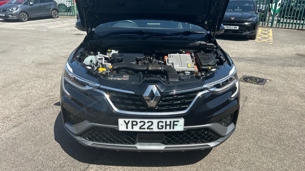 Renault Arkana 1.6 E-TECH Hybrid 145 R.S. Line 5dr Auto Hybrid Estate - Image 8