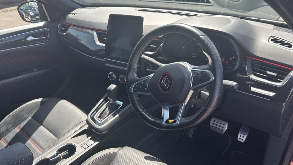 Renault Arkana 1.6 E-TECH Hybrid 145 R.S. Line 5dr Auto Hybrid Estate - Image 11