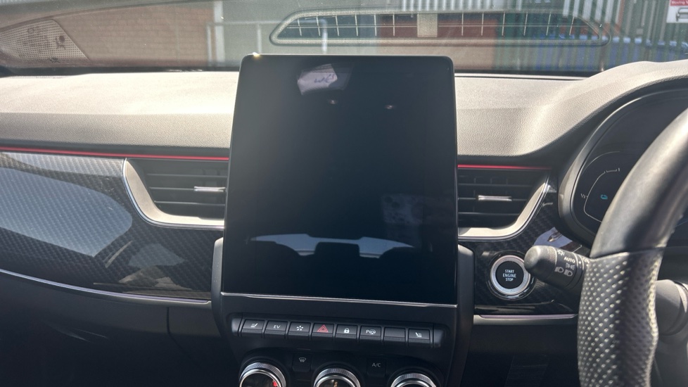 Renault Arkana 1.6 E-TECH Hybrid 145 R.S. Line 5dr Auto Hybrid Estate - Image 12