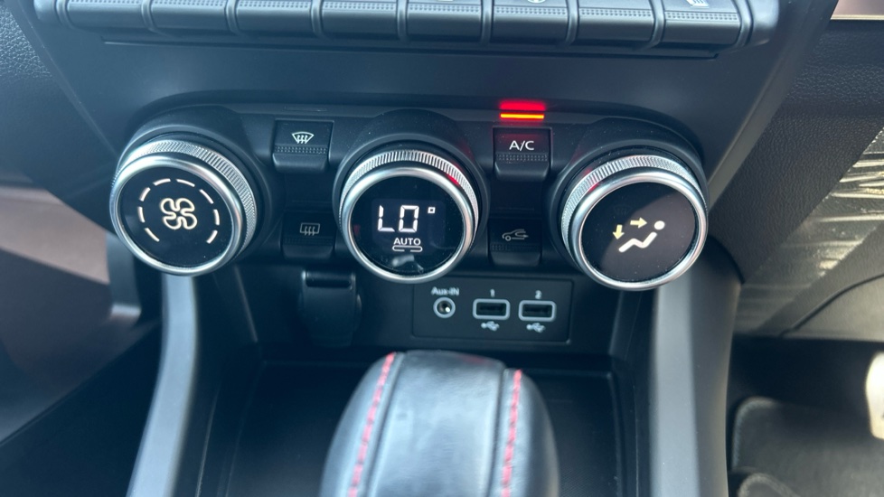 Renault Arkana 1.6 E-TECH Hybrid 145 R.S. Line 5dr Auto Hybrid Estate - Image 33