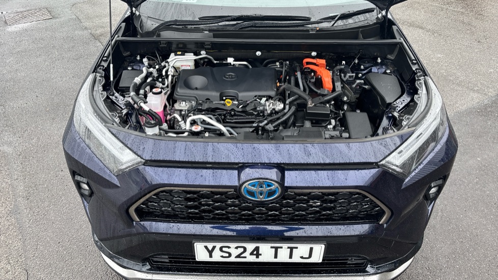 Toyota RAV4 2.5 PHEV Design 5dr CVT Estate - Image 8