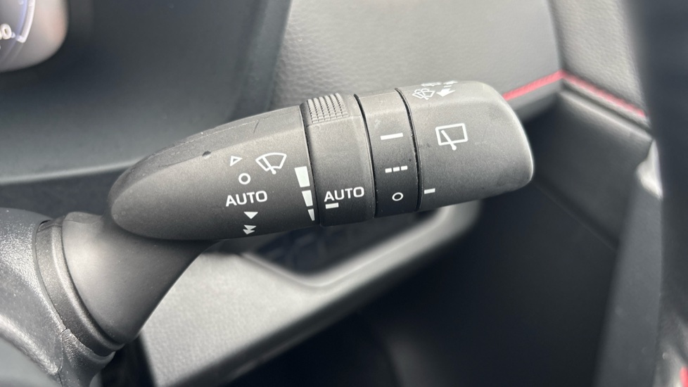 Toyota RAV4 2.5 PHEV Design 5dr CVT Estate - Image 36