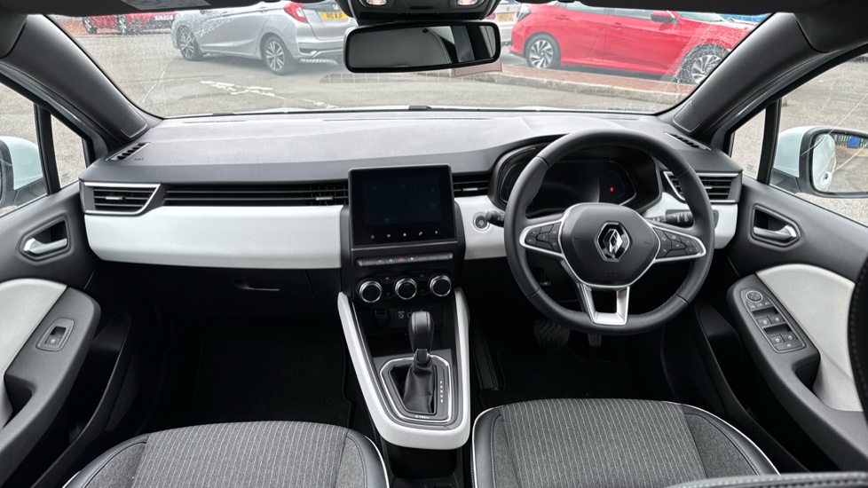 Renault Clio 1.6 E-TECH Hybrid 140 S Edition 5dr Auto Hybrid Hatchback - Image 10