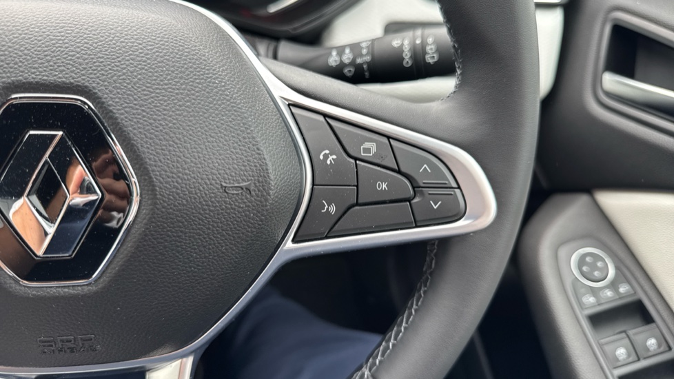Renault Clio 1.6 E-TECH Hybrid 140 S Edition 5dr Auto Hybrid Hatchback - Image 22