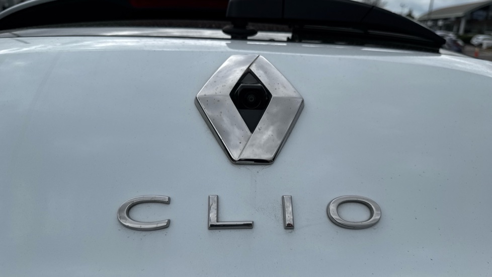 Renault Clio 1.6 E-TECH Hybrid 140 S Edition 5dr Auto Hybrid Hatchback - Image 33
