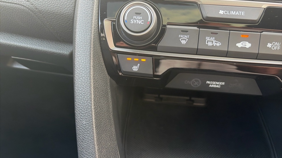 Honda Civic 1.0 VTEC Turbo EX 5dr Petrol Hatchback - Image 29