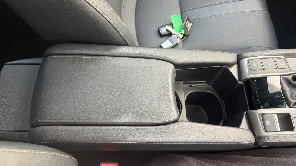 Honda Civic 1.0 VTEC Turbo EX 5dr Petrol Hatchback - Image 36