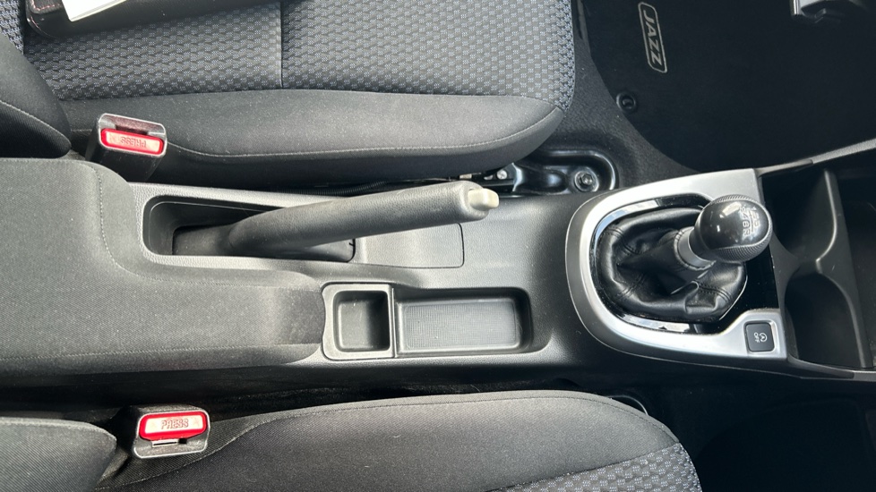 Honda Jazz 1.3 i-VTEC SE 5dr Petrol Hatchback - Image 34