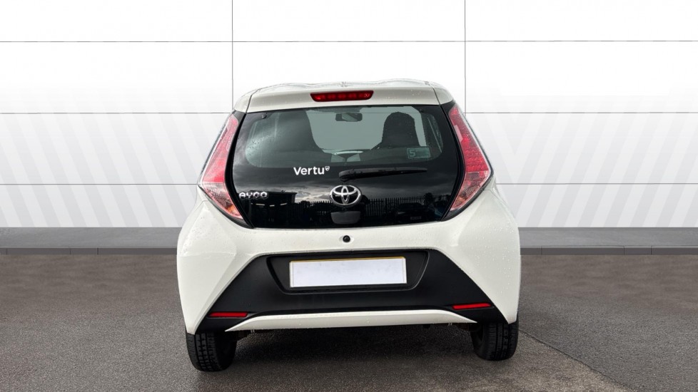 Toyota Aygo 1.0 VVT-i X-Play 5dr Petrol Hatchback - Image 6
