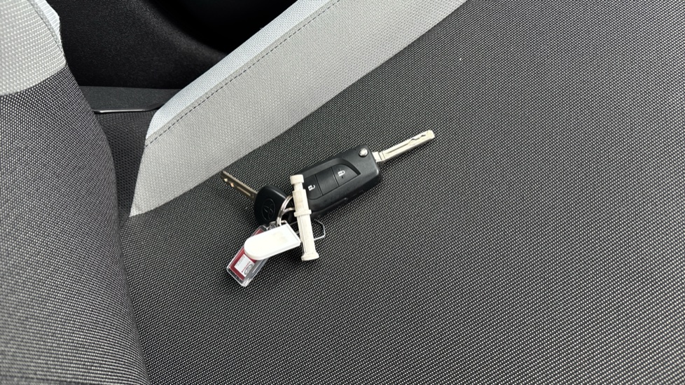 Toyota Aygo 1.0 VVT-i X-Play 5dr Petrol Hatchback - Image 20