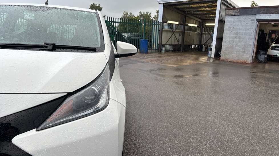 Toyota Aygo 1.0 VVT-i X-Play 5dr Petrol Hatchback - Image 36