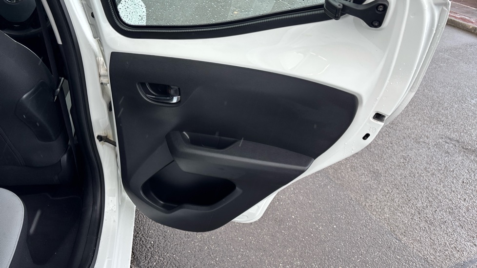 Toyota Aygo 1.0 VVT-i X-Play 5dr Petrol Hatchback - Image 40