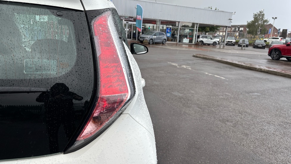 Toyota Aygo 1.0 VVT-i X-Play 5dr Petrol Hatchback - Image 42
