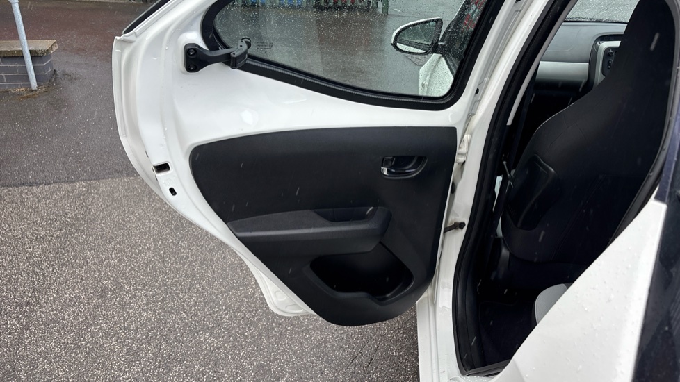 Toyota Aygo 1.0 VVT-i X-Play 5dr Petrol Hatchback - Image 43