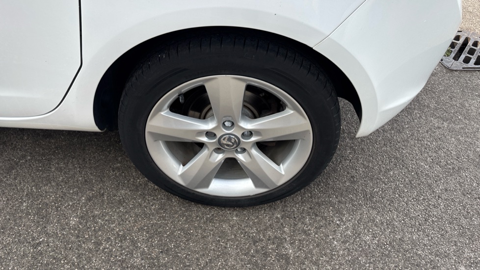 Vauxhall Meriva 1.4i 16V Tech Line 5dr Petrol Estate - Image 23