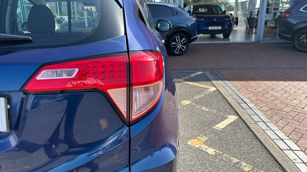 Honda HR-V 1.5 i-VTEC SE CVT 5dr Petrol Hatchback - Image 40