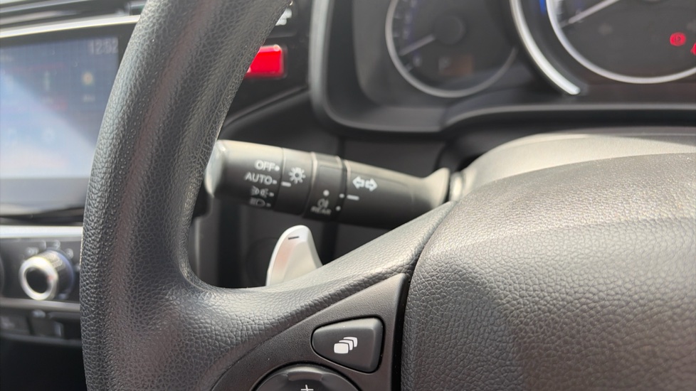 Honda Jazz 1.3 SE 5dr CVT Petrol Hatchback - Image 38