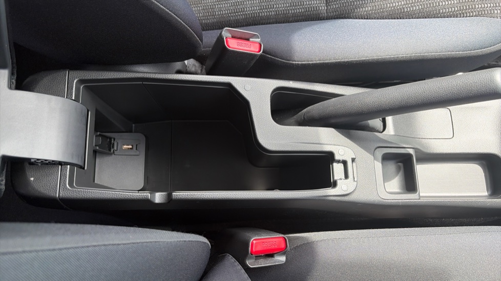 Honda Jazz 1.3 SE 5dr CVT Petrol Hatchback - Image 43