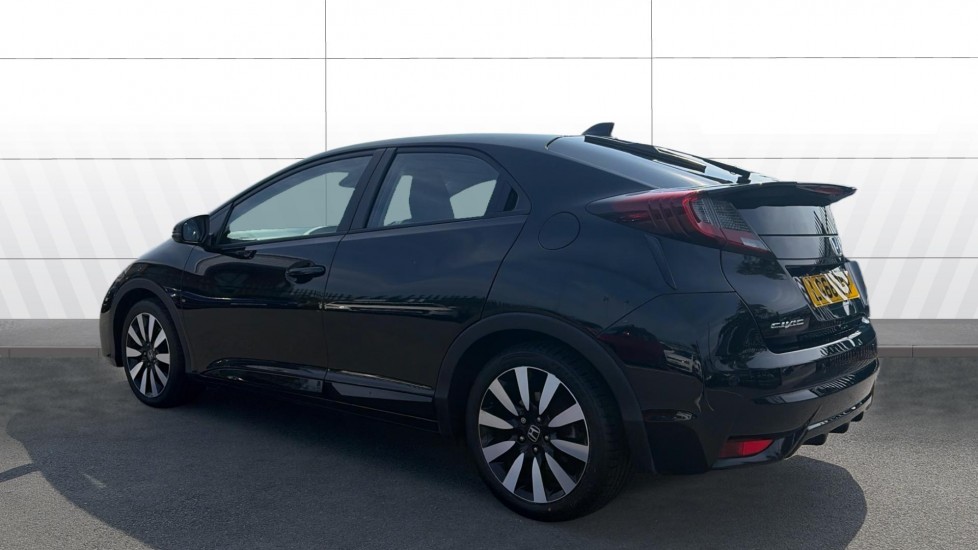 Honda Civic 1.8 i-VTEC SE Plus 5dr Auto [Nav] Petrol Hatchback - Image 2