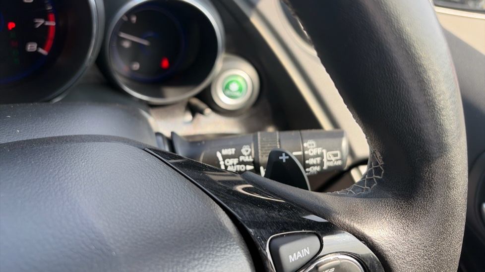 Honda Civic 1.8 i-VTEC SE Plus 5dr Auto [Nav] Petrol Hatchback - Image 25