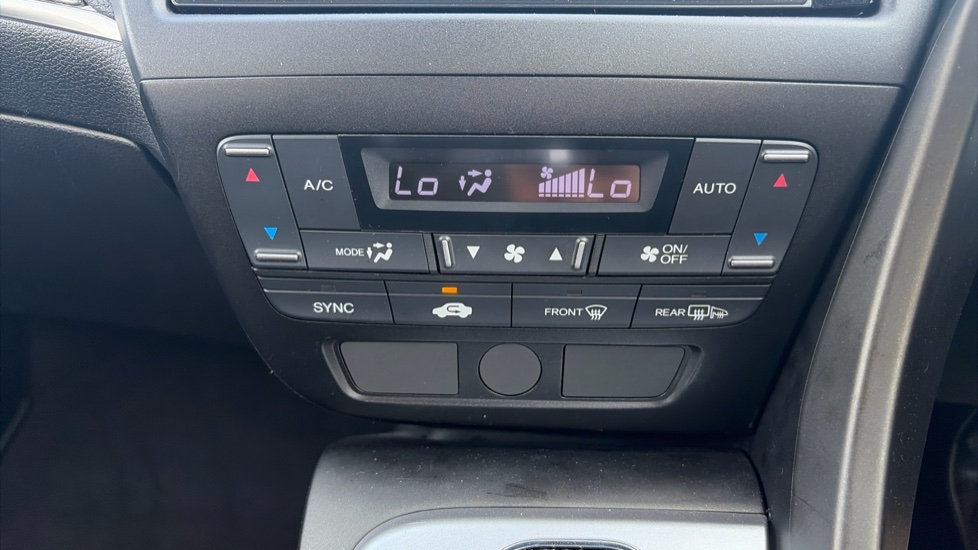 Honda Civic 1.8 i-VTEC SE Plus 5dr Auto [Nav] Petrol Hatchback - Image 29