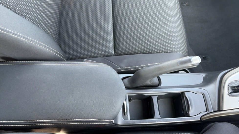 Honda Civic 1.8 i-VTEC SE Plus 5dr Auto [Nav] Petrol Hatchback - Image 30