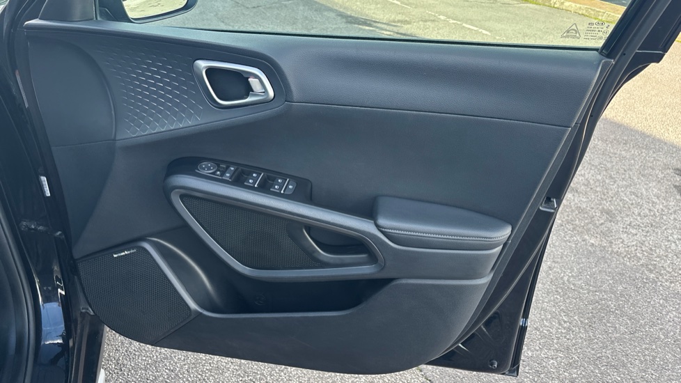 Kia Soul 150kW First Edition 64kWh 5dr Auto Electric Hatchback - Image 24