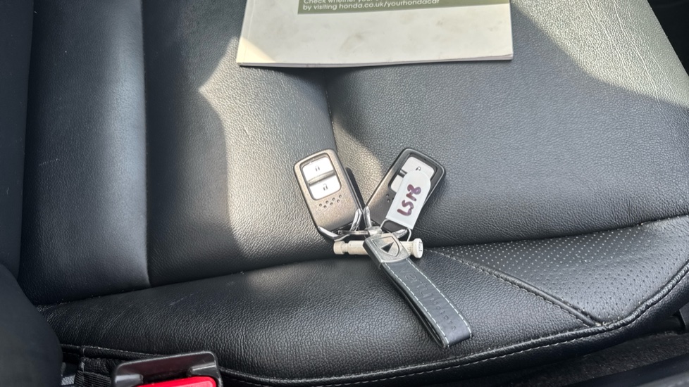 Honda HR-V 1.5 i-VTEC EX CVT 5dr Petrol Hatchback - Image 20