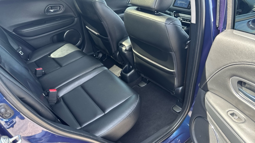 Honda HR-V 1.5 i-VTEC EX CVT 5dr Petrol Hatchback - Image 32