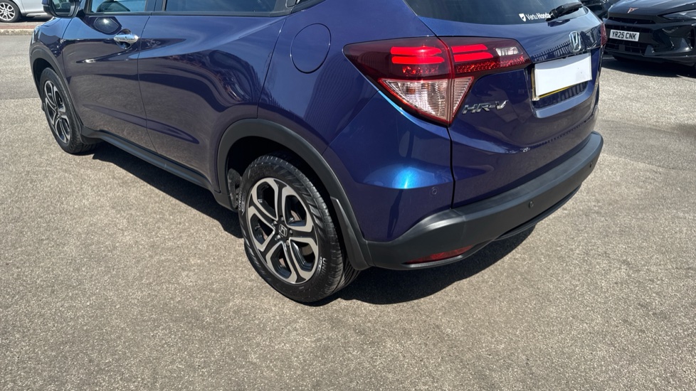 Honda HR-V 1.5 i-VTEC EX CVT 5dr Petrol Hatchback - Image 38