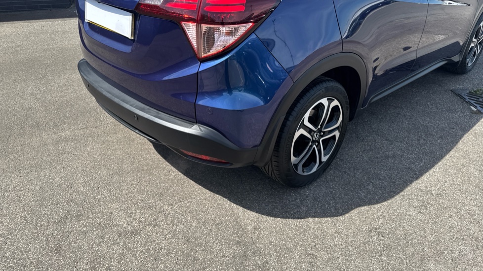 Honda HR-V 1.5 i-VTEC EX CVT 5dr Petrol Hatchback - Image 39