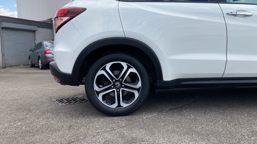 Honda HR-V 1.5 i-VTEC EX CVT 5dr Petrol Hatchback - Image 7