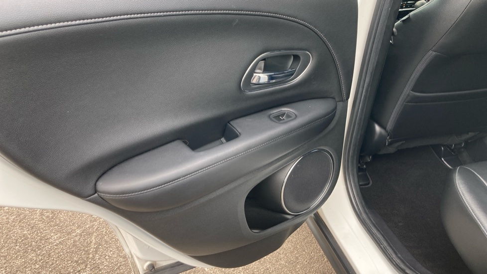 Honda HR-V 1.5 i-VTEC EX CVT 5dr Petrol Hatchback - Image 25